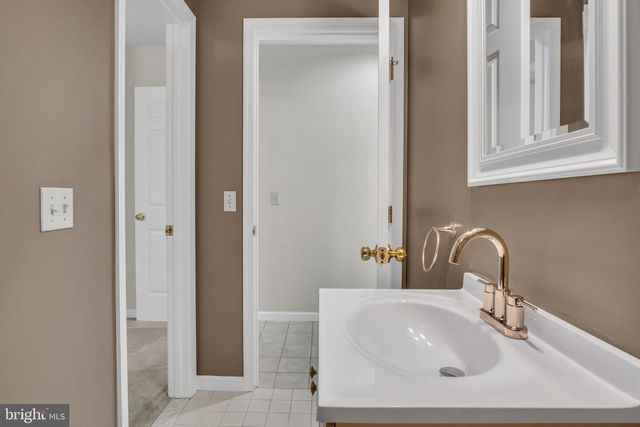 1103 SAFFRON DR, Mechanicsburg, PA 17050