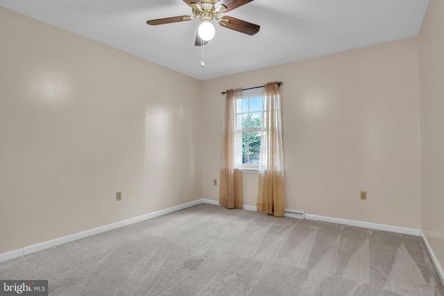 1103 SAFFRON DR, Mechanicsburg, PA 17050