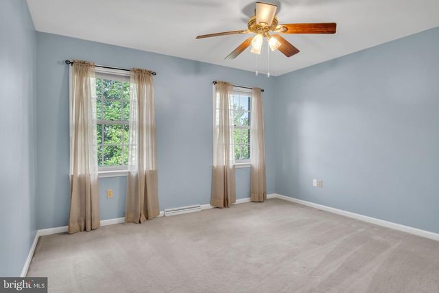 1103 SAFFRON DR, Mechanicsburg, PA 17050