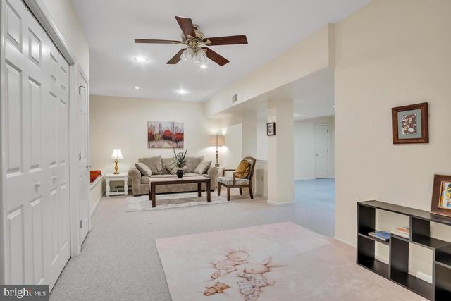 1103 SAFFRON DR, Mechanicsburg, PA 17050