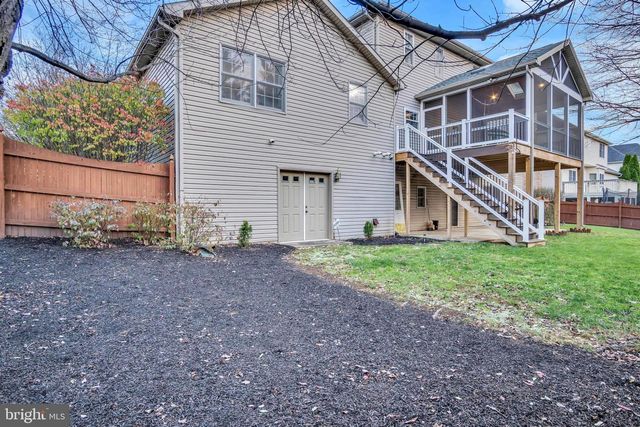 1103 SAFFRON DR, Mechanicsburg, PA 17050