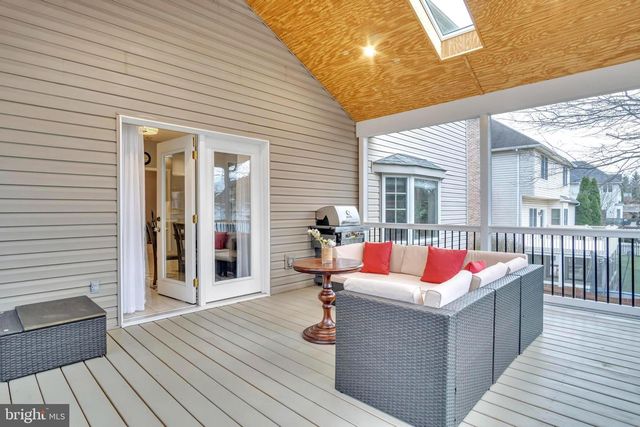 1103 SAFFRON DR, Mechanicsburg, PA 17050