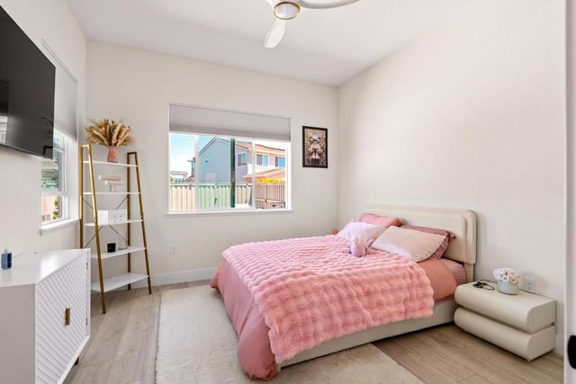 3483 Mulholland Dr, Lathrop, CA 95330