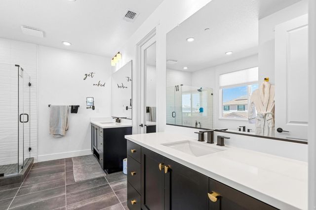 3483 Mulholland Dr, Lathrop, CA 95330