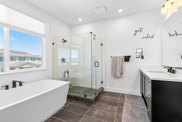 3483 Mulholland Dr, Lathrop, CA 95330