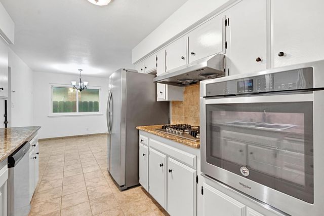 4575 E Norwich Avenue, Fresno, CA 93726