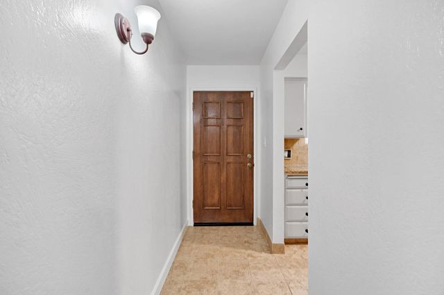 4575 E Norwich Avenue, Fresno, CA 93726