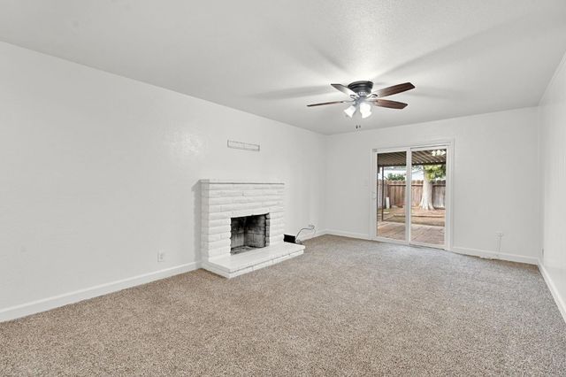 4575 E Norwich Avenue, Fresno, CA 93726