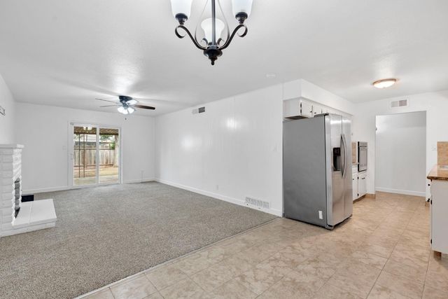 4575 E Norwich Avenue, Fresno, CA 93726