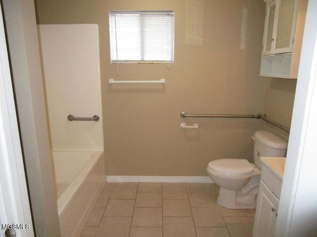 3008 50th Avenue, B, Gulfport, MS 39501