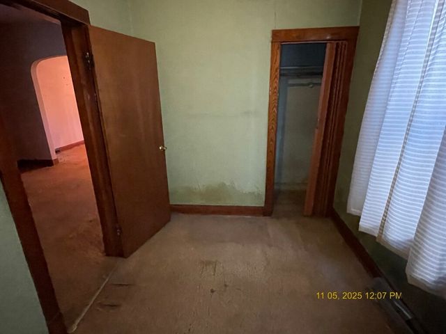 8545 S Manistee Avenue, Chicago, IL 60617