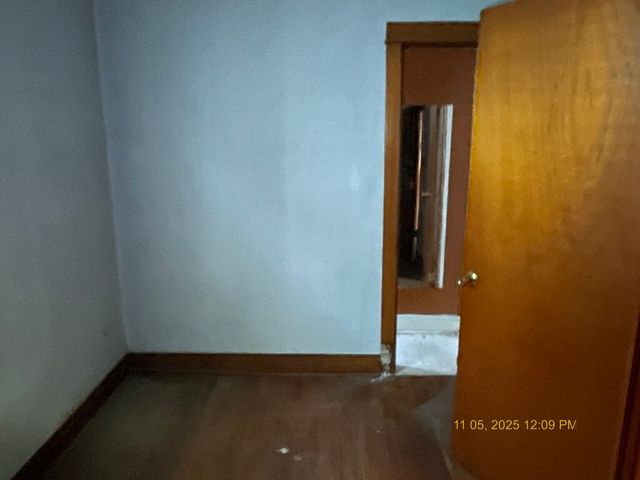 8545 S Manistee Avenue, Chicago, IL 60617