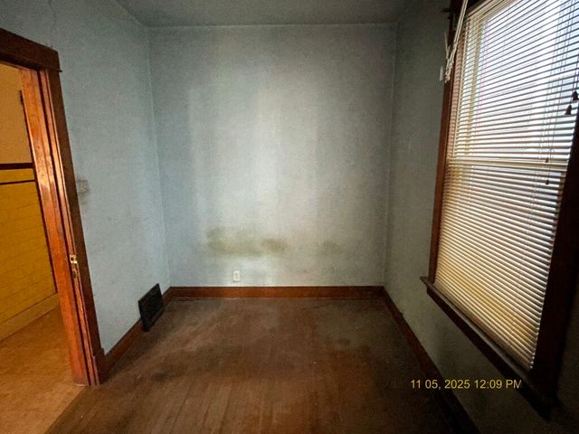 8545 S Manistee Avenue, Chicago, IL 60617