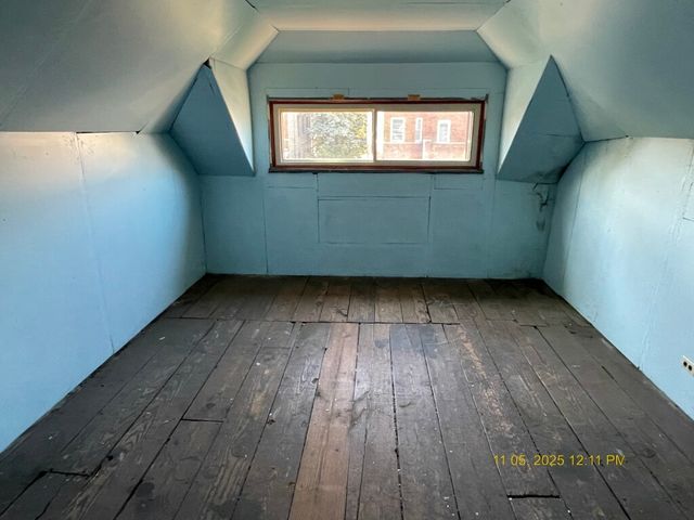 8545 S Manistee Avenue, Chicago, IL 60617