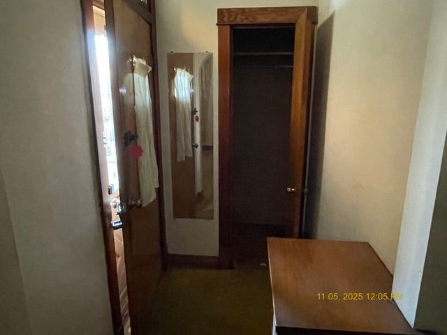 8545 S Manistee Avenue, Chicago, IL 60617