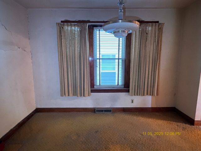 8545 S Manistee Avenue, Chicago, IL 60617