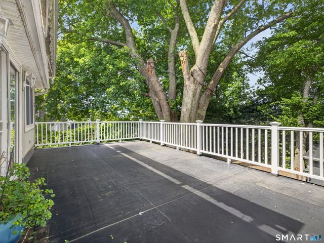 25 Uncas Trail, Old Saybrook, CT 06475