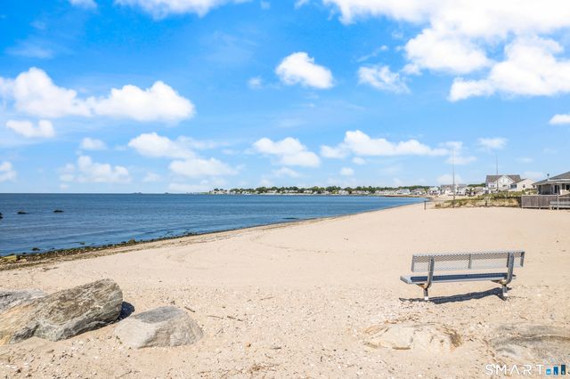 25 Uncas Trail, Old Saybrook, CT 06475