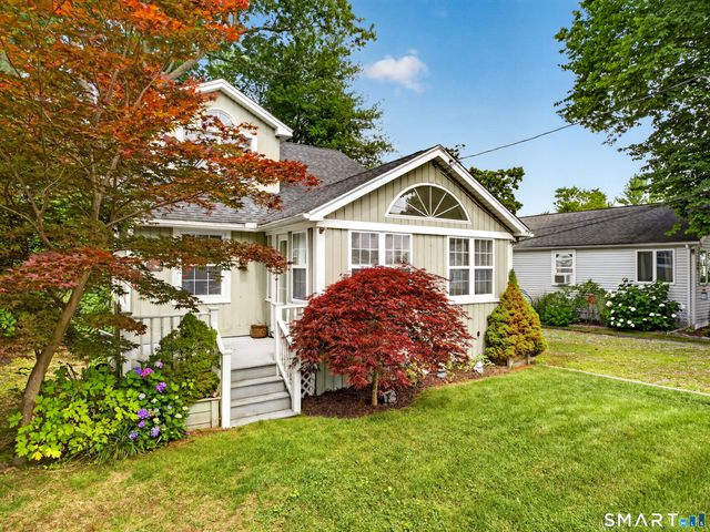 25 Uncas Trail, Old Saybrook, CT 06475