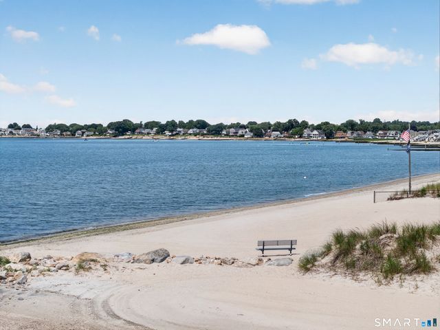 25 Uncas Trail, Old Saybrook, CT 06475