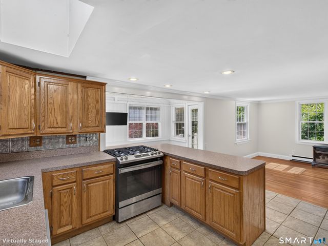 25 Uncas Trail, Old Saybrook, CT 06475
