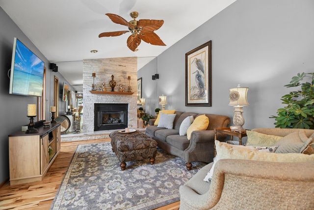 819 Briarhill Drive, Newark, OH 43055