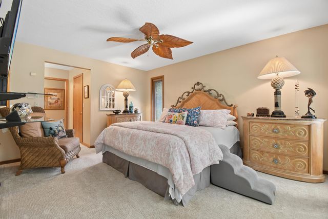 819 Briarhill Drive, Newark, OH 43055
