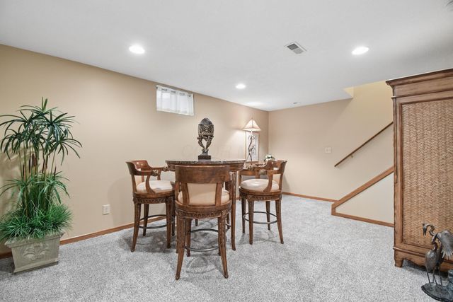 819 Briarhill Drive, Newark, OH 43055