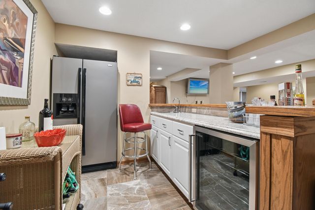 819 Briarhill Drive, Newark, OH 43055