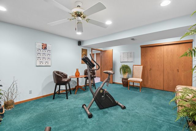 819 Briarhill Drive, Newark, OH 43055