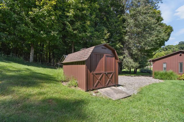 819 Briarhill Drive, Newark, OH 43055