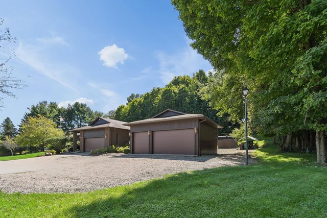 819 Briarhill Drive, Newark, OH 43055
