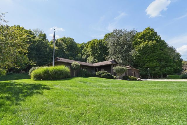 819 Briarhill Drive, Newark, OH 43055