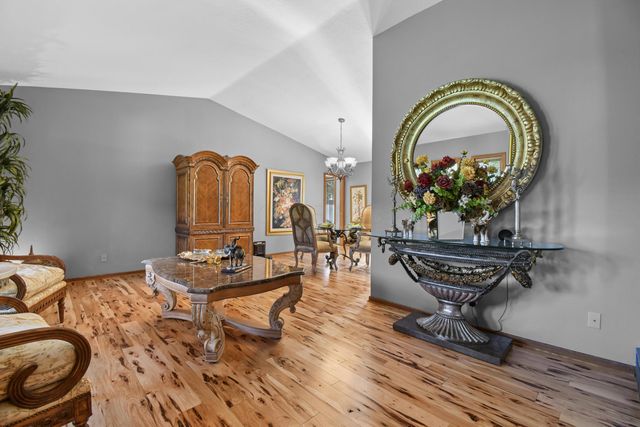 819 Briarhill Drive, Newark, OH 43055
