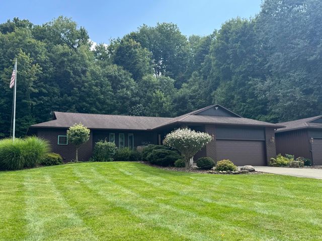819 Briarhill Drive, Newark, OH 43055