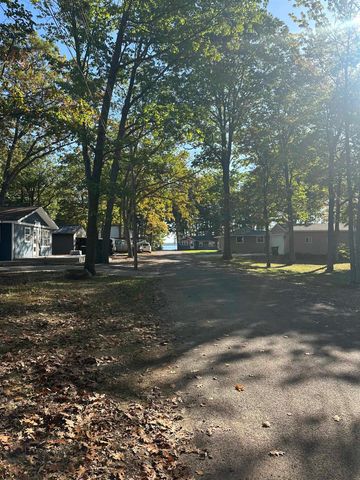 224 Elm Avenue, Roscommon, MI 48653