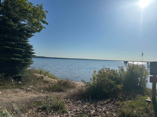 224 Elm Avenue, Roscommon, MI 48653