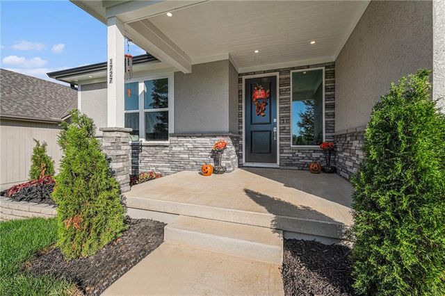 1727 N 91st Street, Kansas City, KS 66112