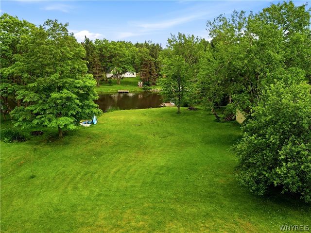 13 North Shore Drive, Bennington, NY 14004