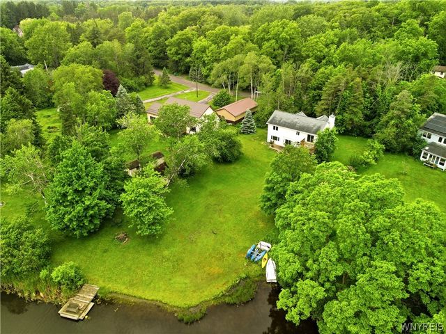 13 North Shore Drive, Bennington, NY 14004