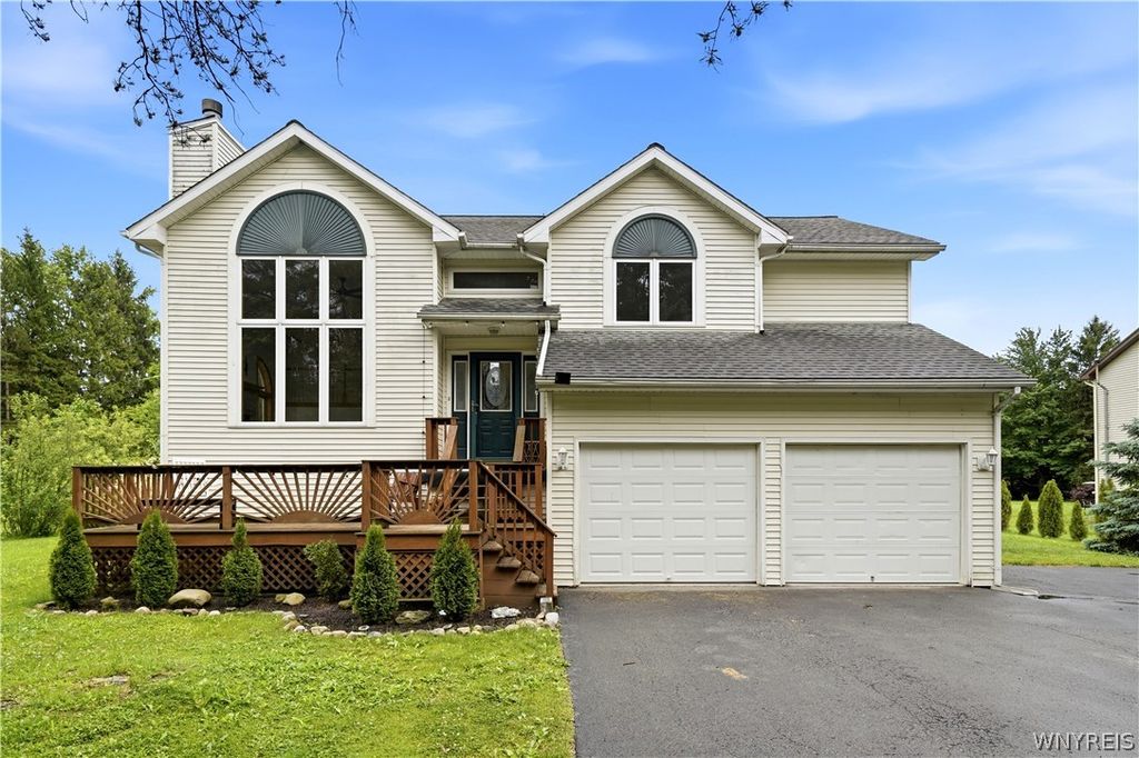 13 North Shore Drive, Bennington, NY 14004