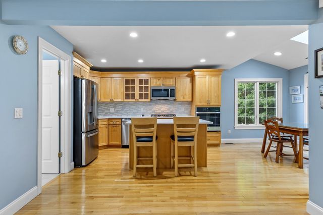 78 Gold Leaf, Mashpee, MA 02649