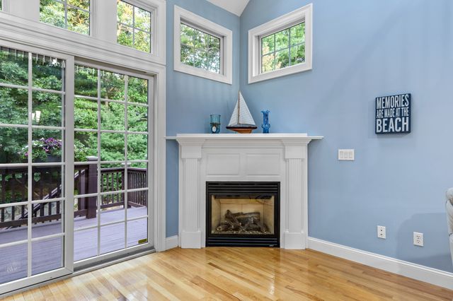 78 Gold Leaf, Mashpee, MA 02649