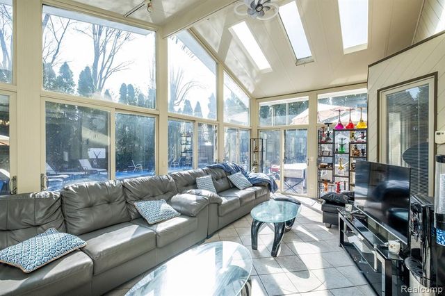 41924 Alden Drive, Clinton Township, MI 48038