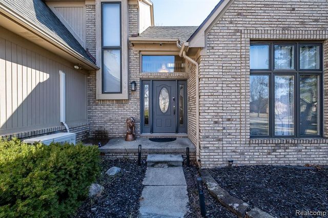 41924 Alden Drive, Clinton Township, MI 48038