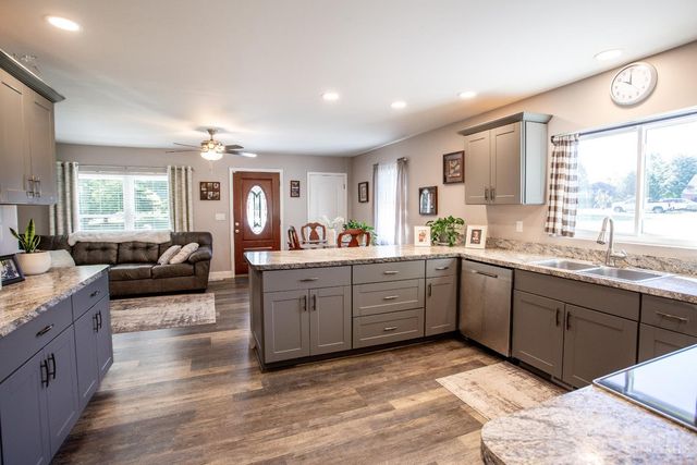 13 Mt Holly Lane, Batavia Twp, OH 45102
