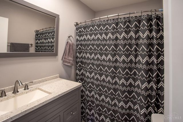 13 Mt Holly Lane, Batavia Twp, OH 45102