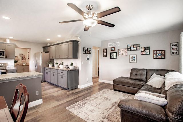 13 Mt Holly Lane, Batavia Twp, OH 45102