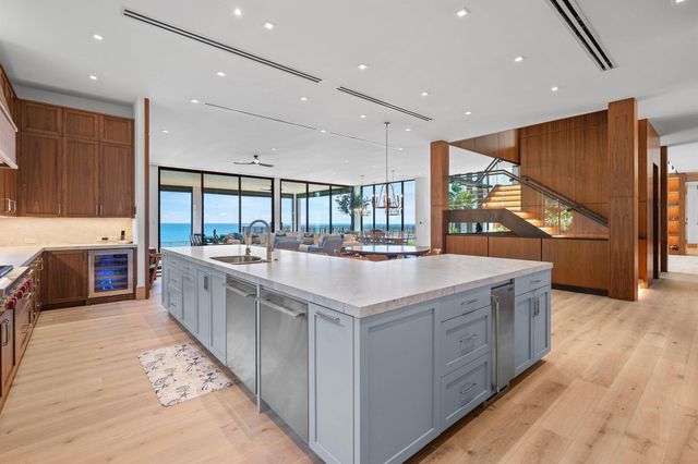 1260 S Ocean Boulevard, Manalapan, FL 33462