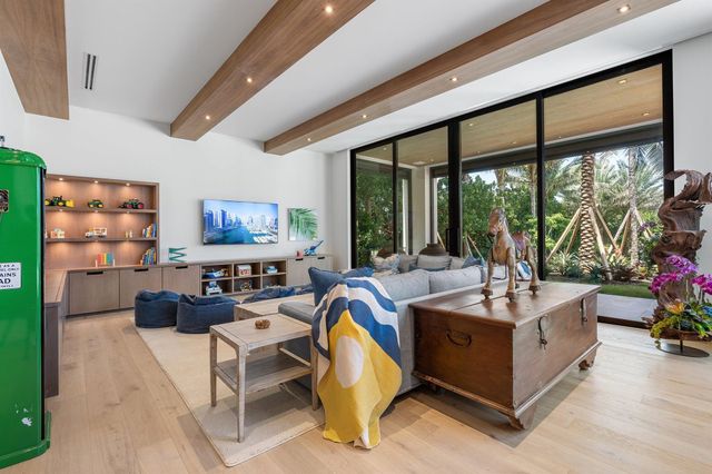 1260 S Ocean Boulevard, Manalapan, FL 33462